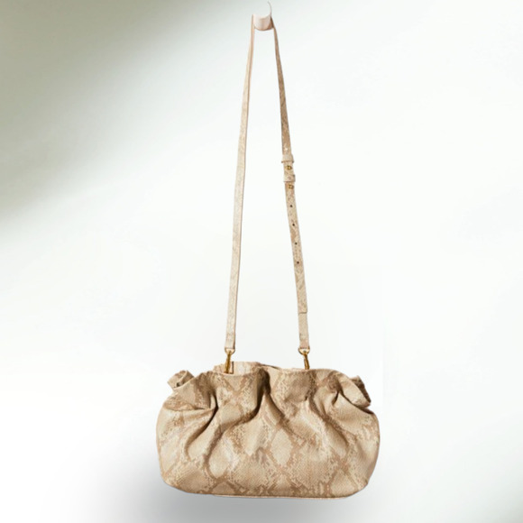 Anthropologie Dark Green Faux Leather Pouch Clutch Bag Convertible Puffy Soft - Picture 15 of 15